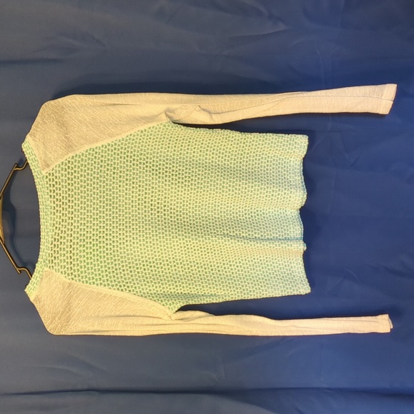 Ya Los Angeles size medium green & white sweater - Picture 5 of 5
